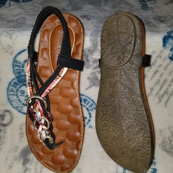 Sandals - Picture 2 of 3